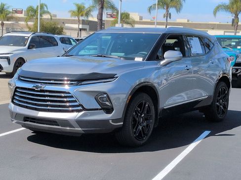 Used 2023 Chevrolet Blazer Premier image 5