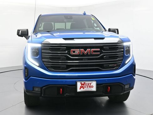 Used 2023 GMC Sierra 1500 AT4 w/ AT4 Premium Package AWD/4WD image 28