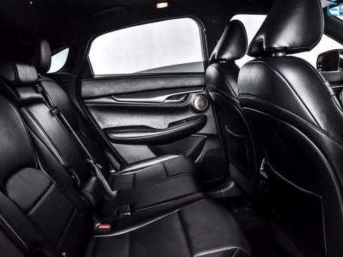 Used 2022 INFINITI QX55 Essential image 24