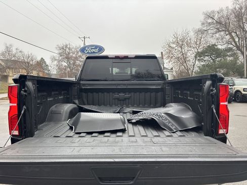 Used 2025 Chevrolet Silverado 3500 LTZ w/ LTZ Premium Package image 12