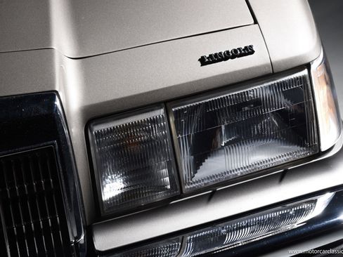 Used 1988 Lincoln Mark VII LSC RWD image 21