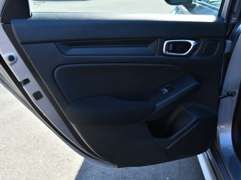 Used 2023 Honda Civic Sport image 33