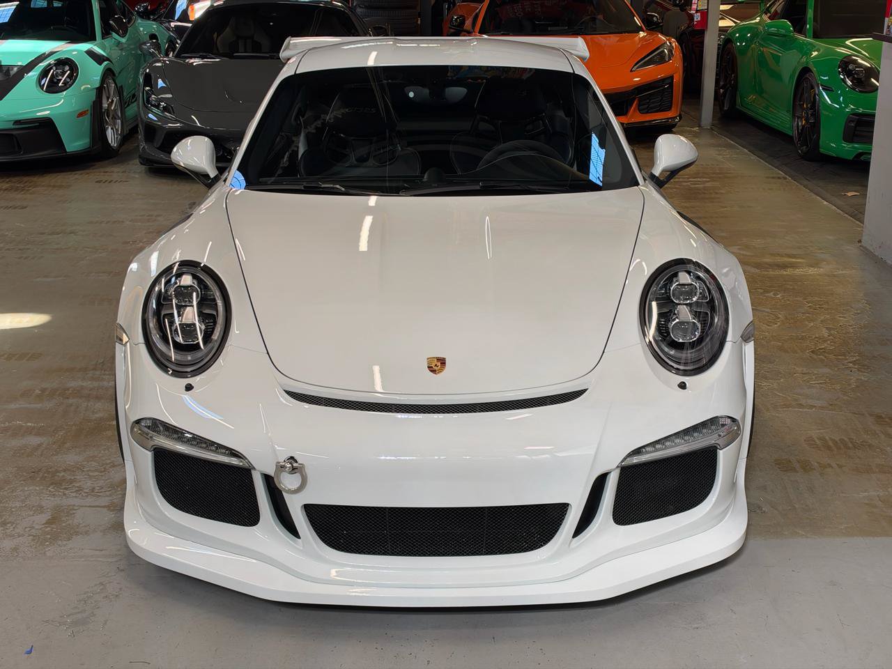 Used 2016 Porsche 911 GT3 RS RWD image 3