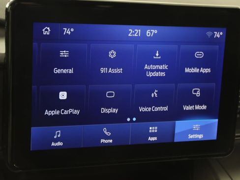 Used 2023 Ford Explorer XLT image 34