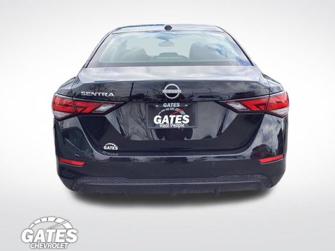 Used 2025 Nissan Sentra SV FWD image 8