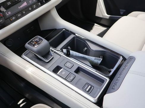 New 2026 Nissan Pathfinder SL FWD image 14
