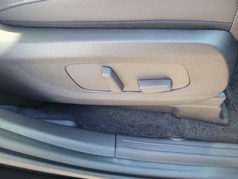 New 2026 Kia Carnival SX Prestige FWD image 9
