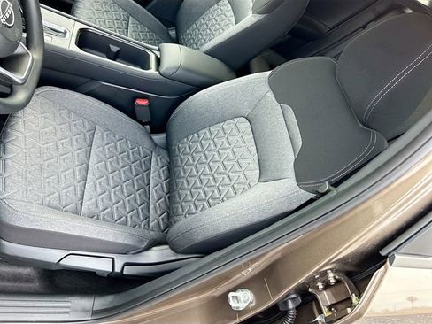 New 2026 Nissan Kicks SV w/ SV Premium Package FWD image 13