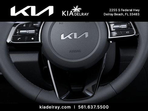 New 2025 Kia Seltos S image 22