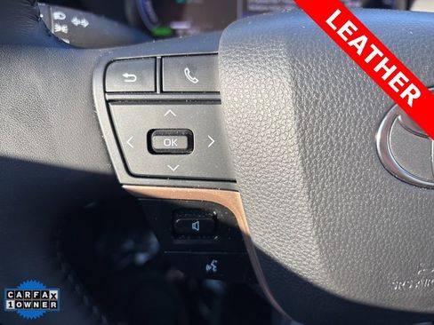 Used 2023 Toyota Crown image 14