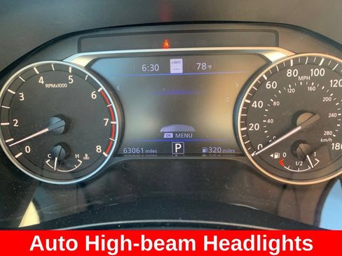Used 2023 Nissan Altima 2.0 SR FWD image 11