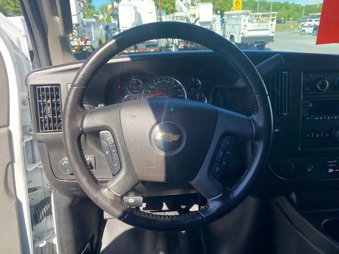 Used 2020 Chevrolet Express 2500 w/ Safety Package RWD image 10