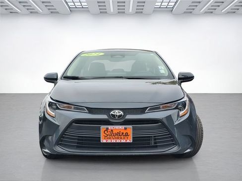 Used 2024 Toyota Corolla LE FWD image 2
