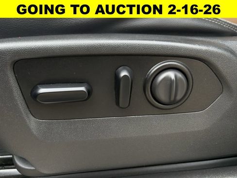 Used 2021 Chevrolet Silverado 1500 High Country w/ Technology Package image 28