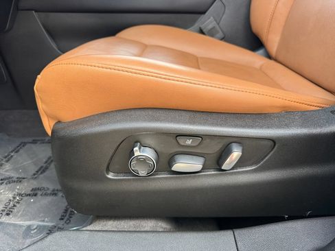 Used 2024 Cadillac XT4 Sport AWD/4WD image 10