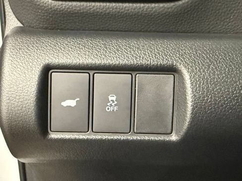 Used 2025 Honda Pilot Touring image 35