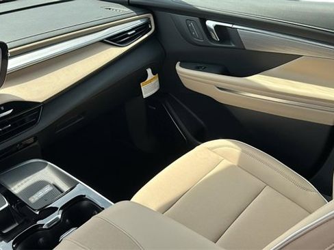 New 2025 Buick Enclave Preferred image 17