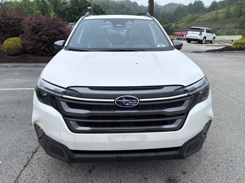 Used 2025 Subaru Forester Limited AWD/4WD image 8