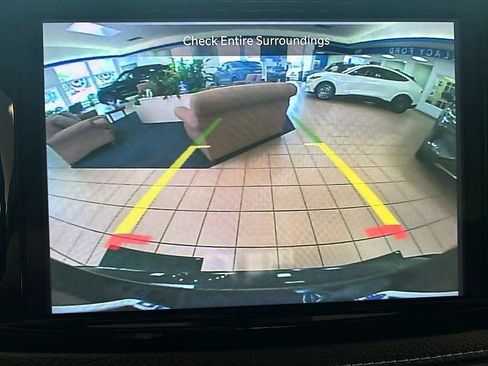 Used 2025 Chrysler Pacifica Limited FWD image 18