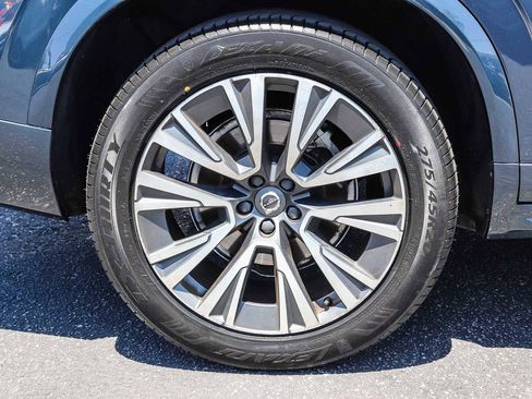 Used 2020 Volvo XC90 T5 Momentum w/ Protection Package Premier AWD/4WD image 10