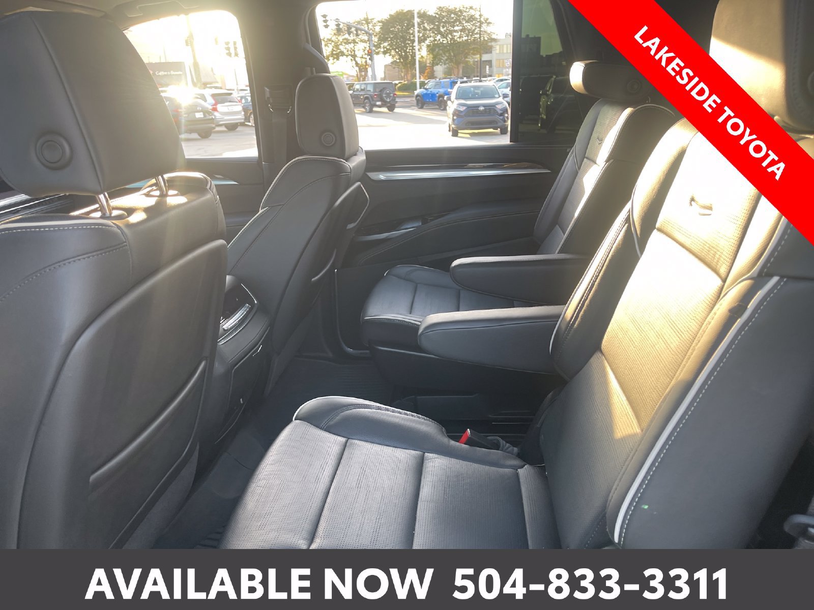 Used 2025 Cadillac Escalade Sport w/ LPO, Floor Liner Package AWD/4WD image 21