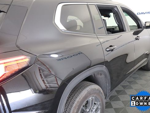 Used 2025 GMC Acadia Elevation AWD/4WD image 7