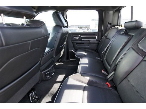 Used 2026 RAM 2500 Laramie AWD/4WD image 9