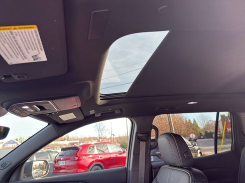 New 2026 Chevrolet Traverse High Country image 18