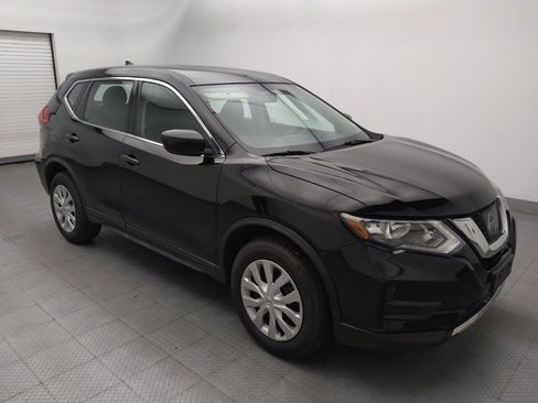 Used 2017 Nissan Rogue S AWD/4WD image 11