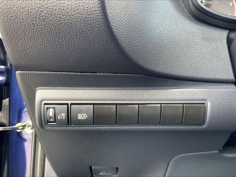 Used 2024 Toyota Corolla LE FWD image 33