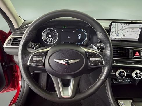 Used 2023 Genesis G70 2.0T image 18