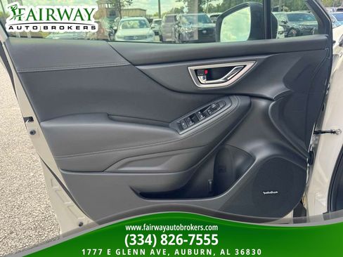 Used 2024 Subaru Forester Premium AWD/4WD image 28