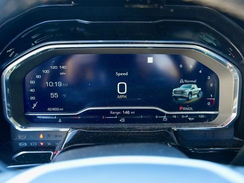 Used 2022 GMC Sierra 1500 Elevation w/ LPO, Elevation Black Package image 18