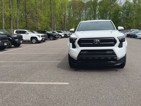 New 2026 Toyota Tacoma SR5 RWD image 3