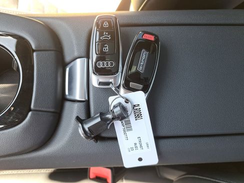 Used 2023 Audi e-tron GT Prestige w/ Prestige Package image 10