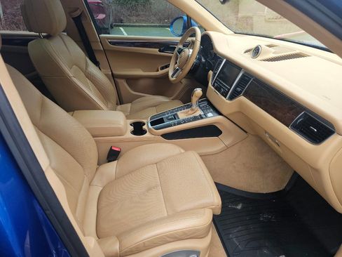 Used 2015 Porsche Macan S image 24