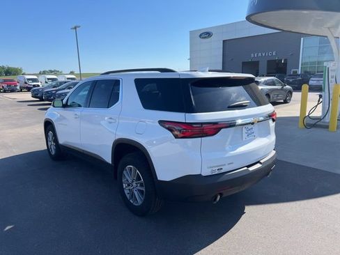 Used 2023 Chevrolet Traverse LT AWD/4WD image 7