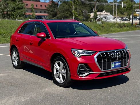 Used 2022 Audi Q3 2.0T Premium Plus w/ Premium Plus Package AWD/4WD image 8