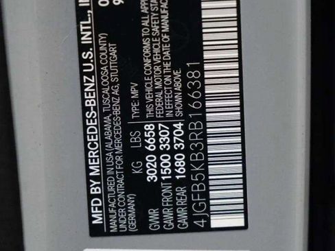 Used 2024 Mercedes-Benz GLE 450 4MATIC w/ Winter Package image 58