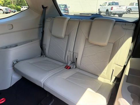 Used 2025 Volkswagen Atlas SE AWD/4WD image 20