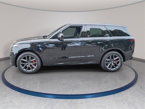 New 2025 Land Rover Range Rover Sport Dynamic SE image 2