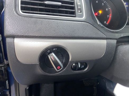 Used 2015 Volkswagen Jetta SE image 23