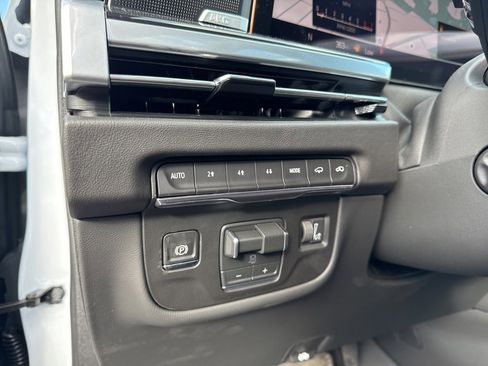 Used 2026 Cadillac Escalade Sport w/ Touring Package image 24