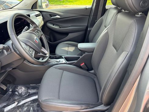 Used 2025 Buick Encore GX Preferred FWD image 27