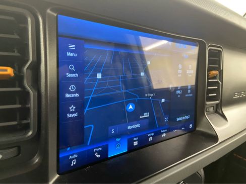 Used 2021 Ford Bronco Badlands image 24