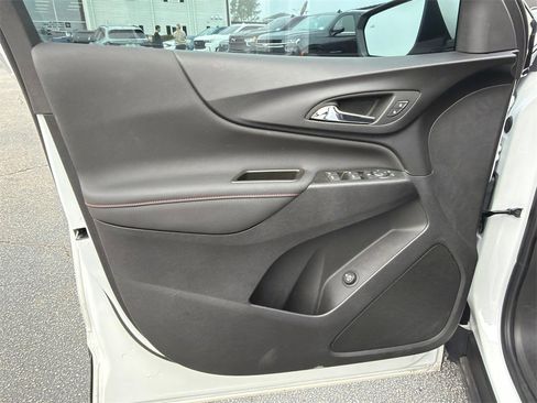 Used 2024 Chevrolet Equinox RS image 10