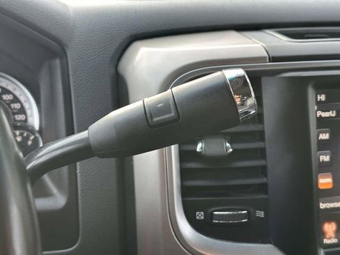 Used 2017 RAM 2500 SLT w/ Luxury Group image 14