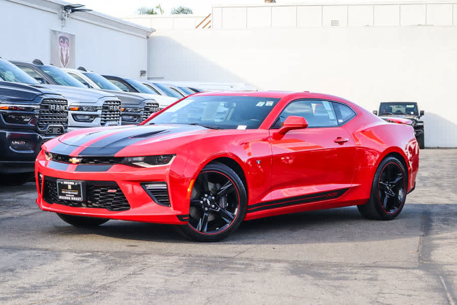 Used 2016 Chevrolet Camaro SS RWD image 1
