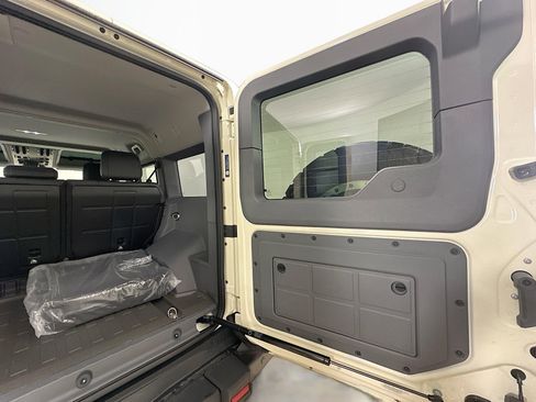 New 2025 INEOS Grenadier Fieldmaster Edition image 44