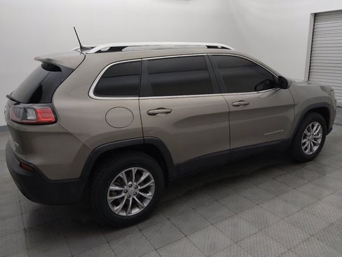 Used 2021 Jeep Cherokee Latitude Lux w/ Sun & Sound Group AWD/4WD image 10